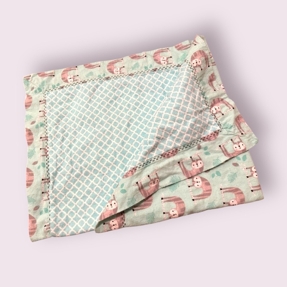 Handmade Baby Blanket Sloth Print Quilted 32x32 Infant - Picture 3 of 4